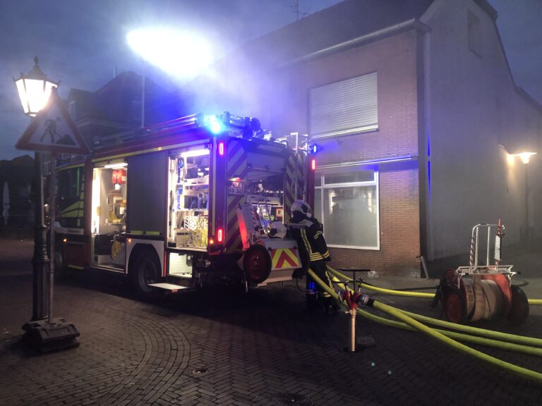 Kranenburg: Brand einer Doppelgarage im Ortskern