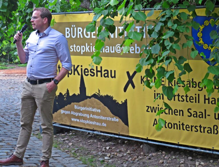 StopKiesHau: „Open Air“ Info-Abend unter der Gerichtslinde