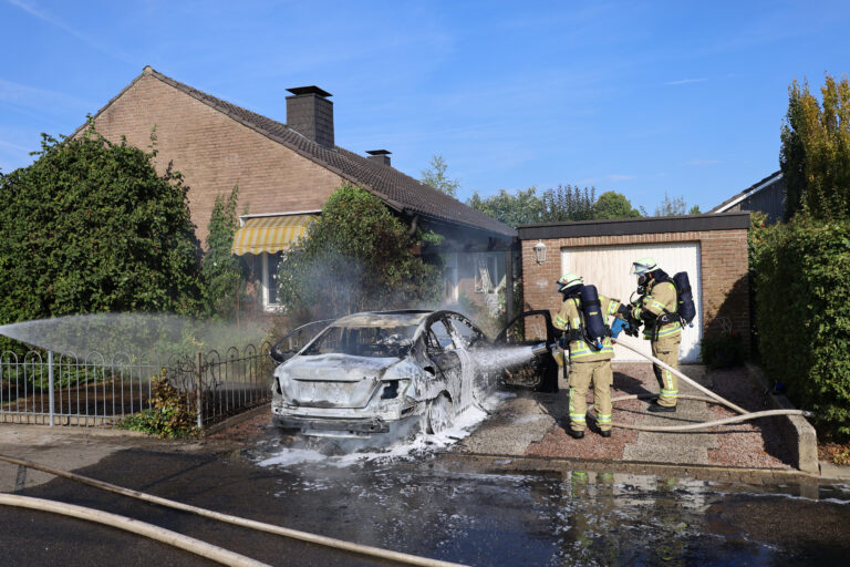Materborn: Fahrzeugbrand drohte auf Wohnhaus überzugreifen
